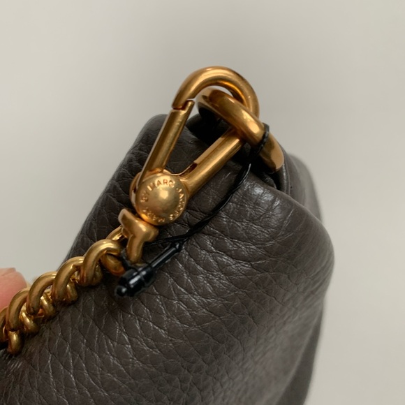 MARC BY MARC JACOBS Like New Classic Karlie Q Crossbody Bag - Picture 11 of 15